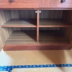 【終了】食器棚・本棚の画像