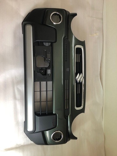 ハスラー　フロントバンパー　クロームリング　エンブレム