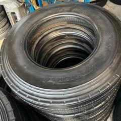 🌞225/80R17.5⭐工賃込み！トラックに！バリ山！美品！TOYO製サマータイヤ入荷しました🌞の画像