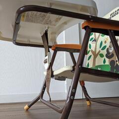 ベビーチェア　テーブル付きの画像