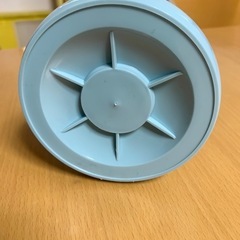 7    未使用　レトロ　カップ型蓋の水筒(650cc) の画像