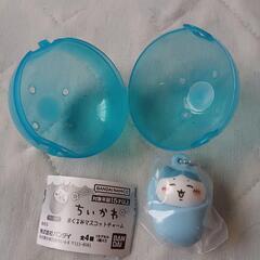 ちいかわ　おくるみマスコットチャーム　　ハチワレ