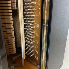Atlas 縦型ピアノの画像