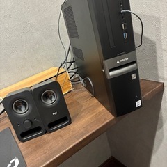 モニター＋周辺機器＋パソコンセットの画像
