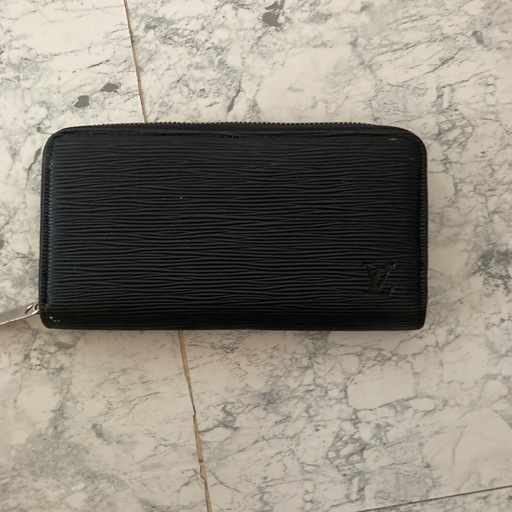 ルイヴィトン　メンズ財布