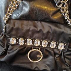 guess ショルダーバッグの画像