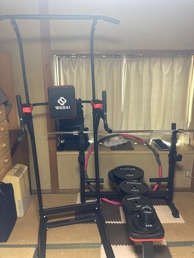 懸垂マシンとベンチプレスセット