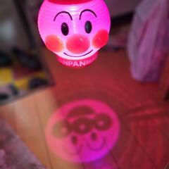 アンパンマン、ちょうちん、ライト？の画像