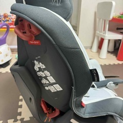 カーメイト ベビーチャイルドシートの画像