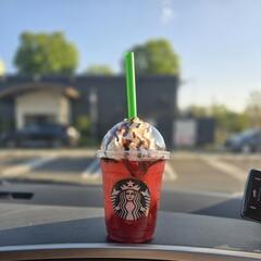 スタバとコナズ行きませんかー?