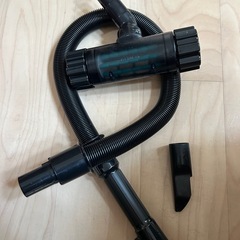TOSHIBA サイクロン掃除機の画像
