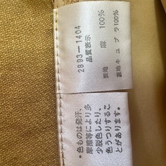 麻のスーツの画像