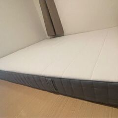 IKEA クイーンマットレス（ヴェステロイ）の画像