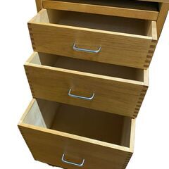 レトロ★おしゃれ　キャビネット　3段の画像