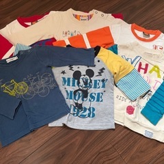 男女兼用90センチ長袖Tシャツ、トレーナー