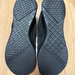 【新品】プーマ スニーカー 28.0㎝ ユニセックスの画像