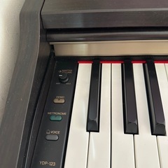 YAMAHA 電子ピアノ YDP-123の画像