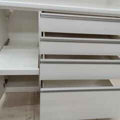 リユースのサカイ栃木店★ジモティ割あり★ 大川家具 レンジボード ホワイト W117×D49×H205 クリーニング済み TC9588の画像