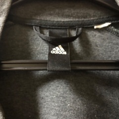 adidas【アウター】の画像