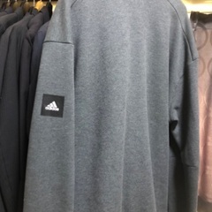 adidas【アウター】の画像