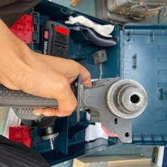 ☆中古動作品☆ BOSCH ボッシュ 36V コードレスハンマードリル GBH36V-LIY バッテリー4個(36V 2.0Ah×2個) 充電器なし ケース付 92736の画像