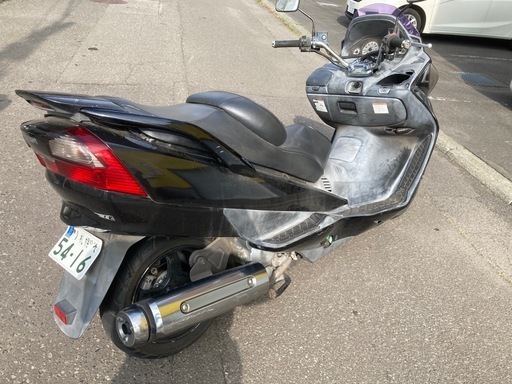スカイウェイブ250 状態は良くあません。
