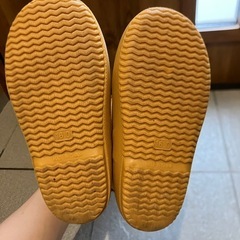 黄色の長靴 16センチの画像