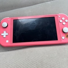 任天堂スイッチライトピンクの画像