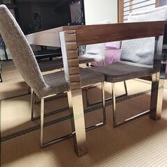 モダンダイニングセットの画像