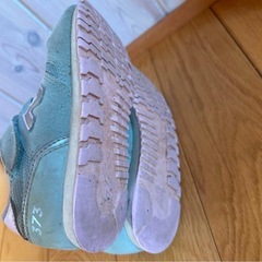 New Balance 水色 17cm スニーカー マジックテープニューバランスの画像