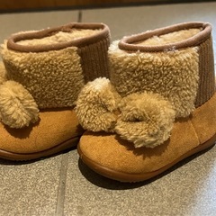 もこもこ リボン ブーツ 13センチの画像