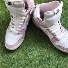 「お話し中」
Nike Dunk High 1985 "Barely Rose"ナイキ ダンク ハイ 1985 "ベアリーローズ"　27cmの画像
