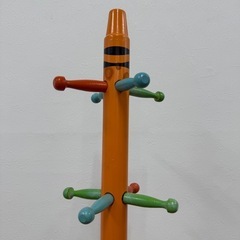 子供用木製ポールハンガーの画像