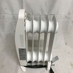 【北見市発】アイリスオーヤマ IRISOHYAMA ミニオイルヒーター POH-505K-W 2022年製 白 小型 暖房器具 ⓵ (E3513aykYM)の画像
