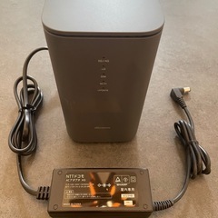 【美品】ドコモ ルーター home5G最新モデル HR02　　　の画像