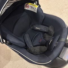 Combiチャイルドシート