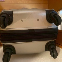 スーツケースの画像
