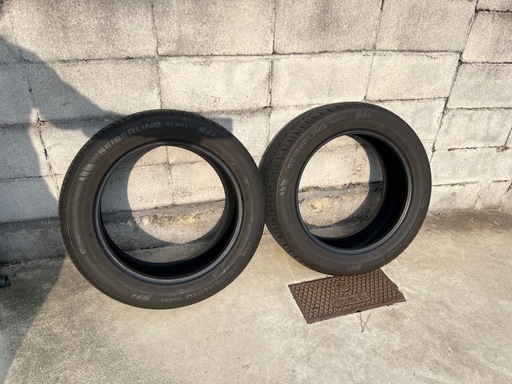 車のタイヤのみ