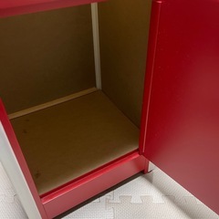 BRIO 赤いシンク付きおままごとキッチンの画像