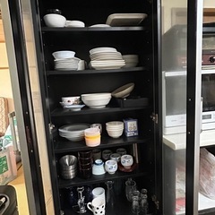 食器棚の画像