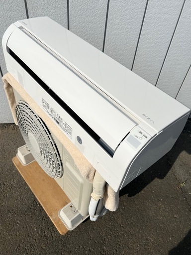 ■ほぼ未使用■日立 エアコン 6畳用 2.2kw 2022年製 白くまくん■HITACHI RAS-AJ22M(W) 単相100V 新冷媒R32