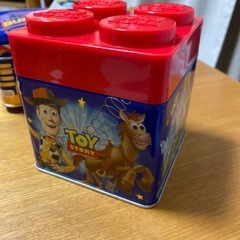 ディズニー購入お菓子空き缶の画像