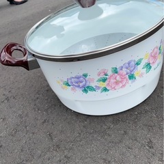 ホーロー鍋　落とし台付き　両手鍋　調理器具　鍋の画像