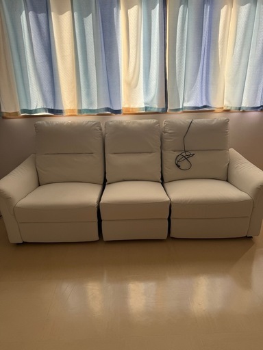 ※交渉中　ニトリ　3人　電動リクライニングソファー