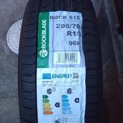 未使用新品ロックブレードタイヤ4本セット205/70r15
