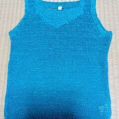 レディース　タンクトップ　綺麗な緑色です。Mサイズですが伸びます...