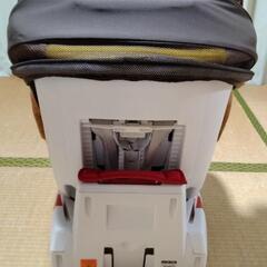 くまのプーさん　可愛い　チャイルドシート　DN-1002　西松屋限定モデル　ISOFIX方式 　新生児の0歳から4歳頃まで　美品　取り扱い説明書付の画像
