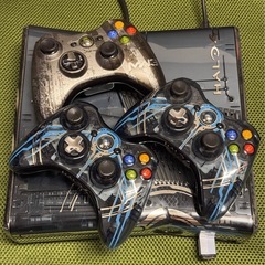 Xbox360S 320GB Halo4 エディション の画像