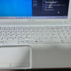 TOSHIBA　DynaBook  T552/36FWK　（CPU: Core I5/メモリ:8GB /128GB SSD/Blu-rayドライブ搭載）の画像