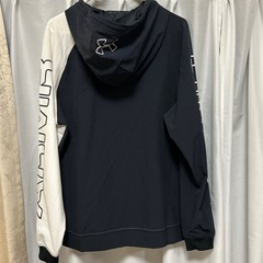 【決定】UNDER ARMOUR ナイロンパーカーの画像
